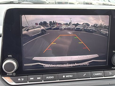 Certified 2024 Nissan Rogue SV AWD/4WD image 14