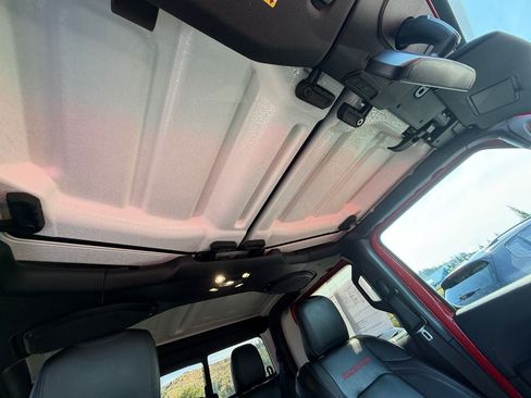 Used 2021 Jeep Gladiator Rubicon w/ Uconnect 4C Nav & Sound Group AWD/4WD image 27