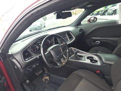 Used 2020 Dodge Challenger SXT w/ Blacktop Package image 16