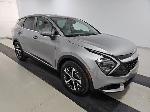 Used 2024 Kia Sportage EX image 1