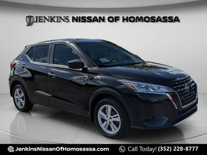Certified 2025 Nissan Kicks Play S