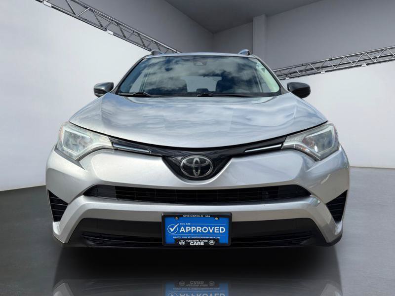 Used 2018 Toyota RAV4 LE w/ All Weather Liner Package AWD/4WD image 10
