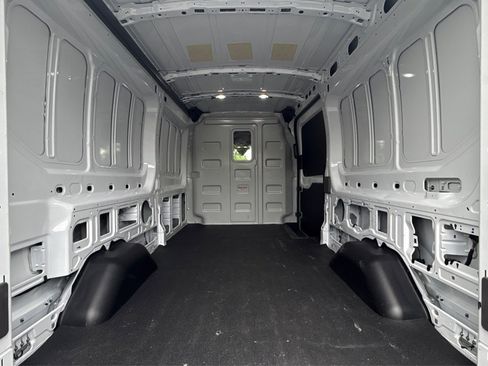 Used 2025 Ford Transit 250 148 Medium Roof w/ Load Area Protection Package RWD image 9