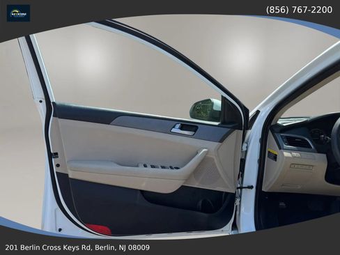 Used 2017 Hyundai Sonata SE FWD image 8