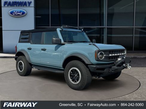 Used 2021 Ford Bronco Black Diamond w/ Sasquatch Package AWD/4WD image 3