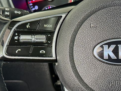 Used 2020 Kia Optima SE FWD image 11