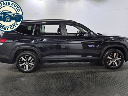 Used 2023 Volkswagen Atlas SE AWD/4WD image 8