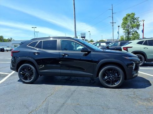 New 2026 Chevrolet Trax ACTIV w/ Driver Confidence Package FWD image 2