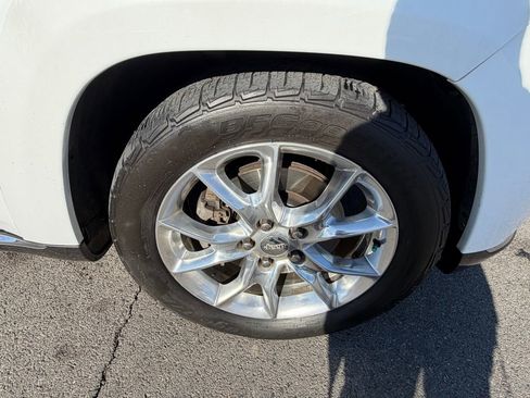 Used 2015 Jeep Grand Cherokee Summit image 15