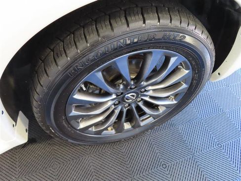 Used 2020 Nissan Armada Platinum w/ Platinum Reserve Package image 9