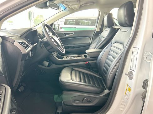 Used 2024 Ford Edge SEL image 10