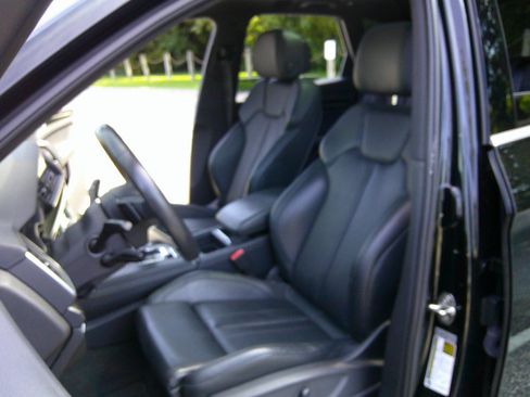 Used 2018 Audi SQ5 Prestige AWD/4WD image 65