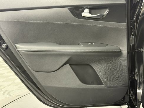 Used 2024 Kia Forte GT-Line w/ GT-Line Premium Package image 35