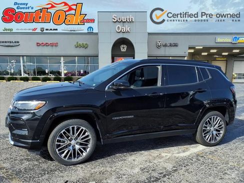 Used 2023 Jeep Compass Limited w/ Elite Group AWD/4WD image 4