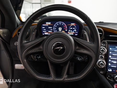 Used 2019 McLaren 720S Performance RWD image 29
