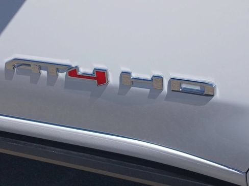 Used 2026 GMC Sierra 2500 AT4 w/ AT4 Premium Plus Package AWD/4WD image 39