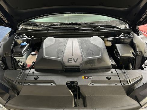 Used 2024 Kia EV6 Light image 30