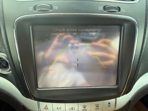 Used 2012 Dodge Journey Crew w/ Flexible Seating Group image 12