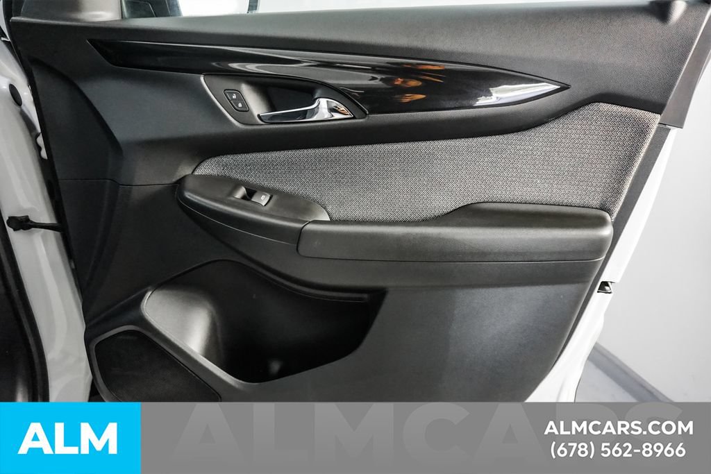 Used 2025 Chevrolet TrailBlazer LT FWD image 40