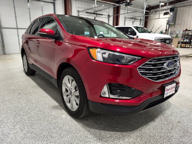 Used 2022 Ford Edge Titanium w/ Class II Trailer Tow Package AWD/4WD image 4