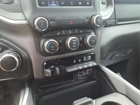 Used 2022 RAM 1500 Big Horn AWD/4WD image 24