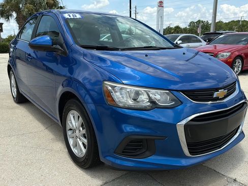 Used 2018 Chevrolet Sonic LT w/ Convenience Package FWD image 7