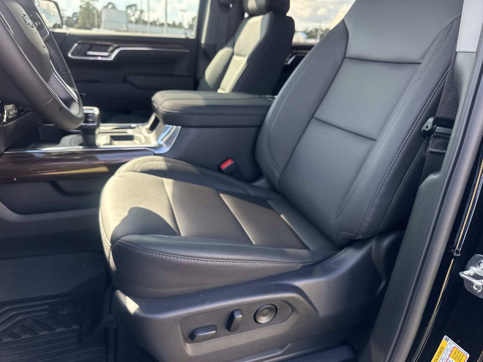 New 2026 Chevrolet Silverado 1500 RST w/ RST All Star Premium Package AWD/4WD image 10