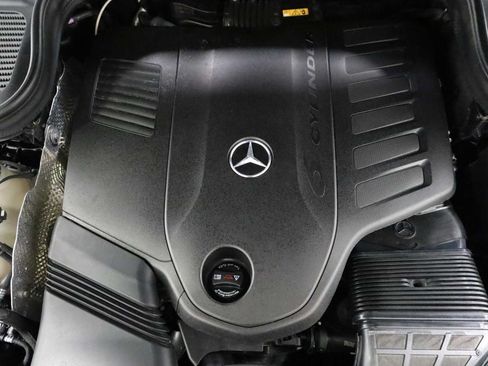Used 2024 Mercedes-Benz GLE 450 4MATIC image 40