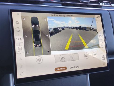 New 2025 Land Rover Range Rover SE image 30