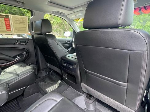 Used 2019 GMC Yukon XL SLT AWD/4WD image 26