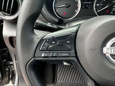 Used 2025 Nissan Kicks Play S image 10