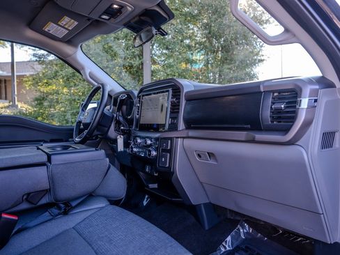 Used 2025 Ford F150 XLT w/ Equipment Group 301A Standard image 22