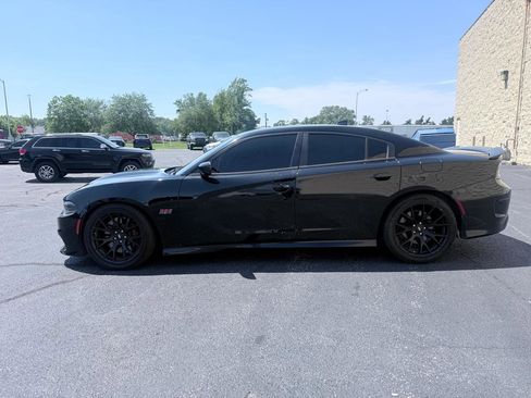 Used 2018 Dodge Charger R/T Scat Pack w/ Dynamics Package RWD image 2