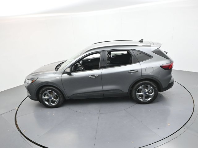 Used 2025 Ford Escape ST-Line FWD image 41