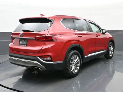 Used 2019 Hyundai Santa Fe SEL image 3