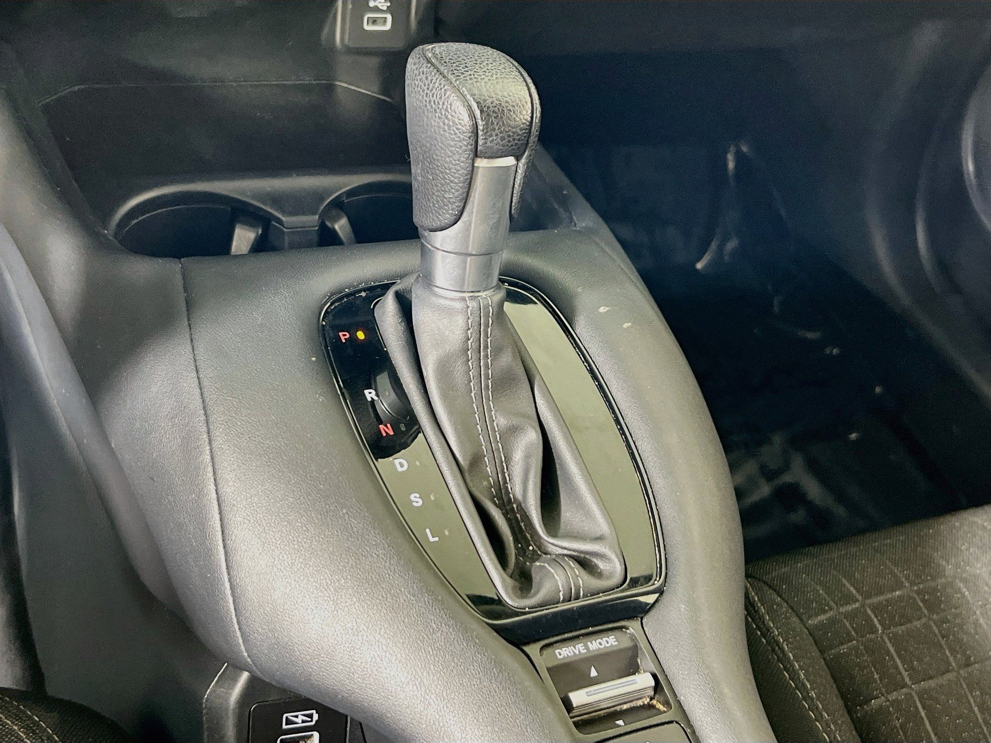 Used 2023 Honda HR-V LX image 16