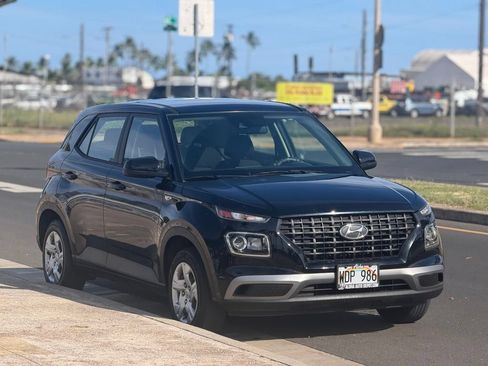 Used 2020 Hyundai Venue SE FWD image 7