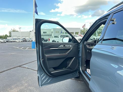 New 2026 Ford Explorer ST-Line w/ ST-Line Street Pack RWD image 18