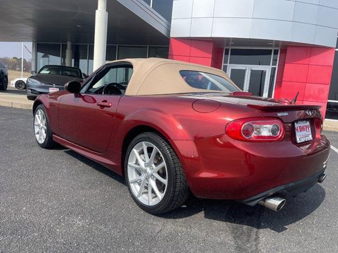 Used 2009 MAZDA MX-5 Miata Grand Touring w/ Premium Pkg image 25
