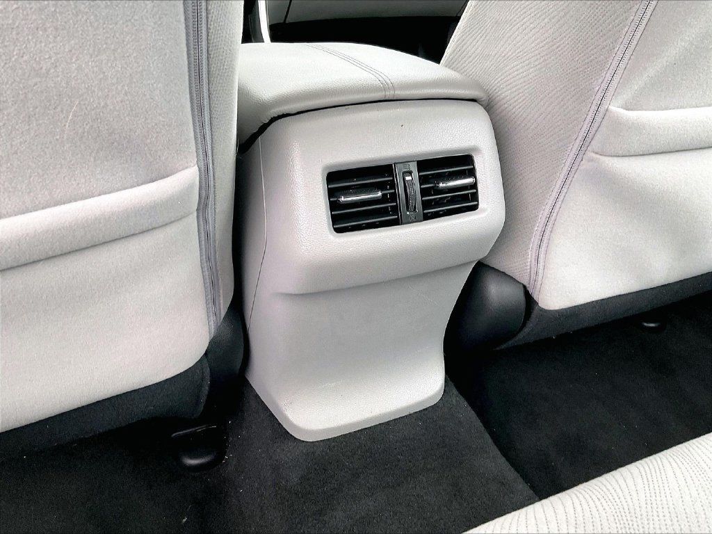 Used 2015 Honda Accord EX image 28