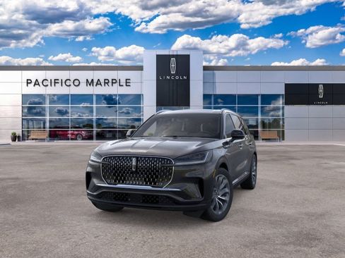 New 2026 Lincoln Aviator AWD image 2
