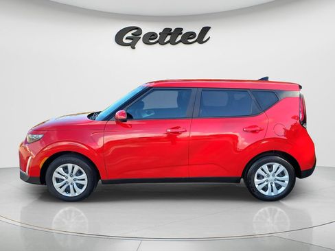 Used 2024 Kia Soul LX FWD image 8