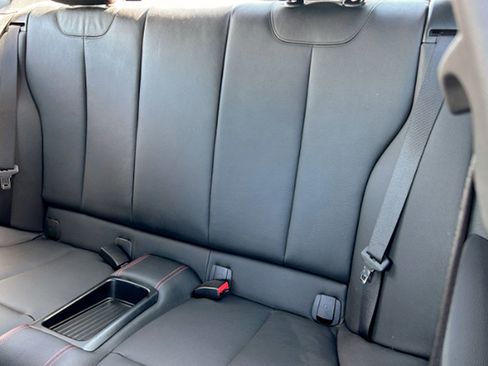 Used 2017 BMW 230i Coupe image 18