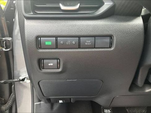 Used 2025 Nissan Sentra S FWD image 14