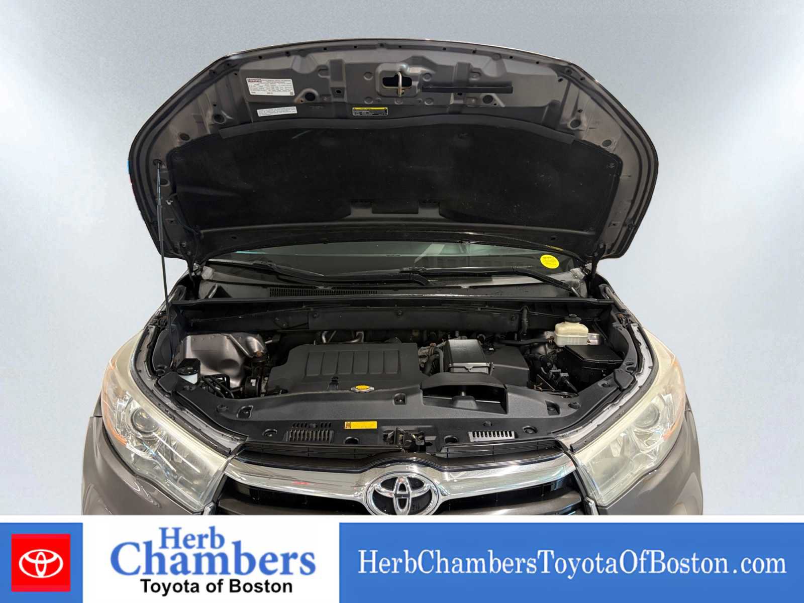 Used 2015 Toyota Highlander XLE AWD/4WD image 12