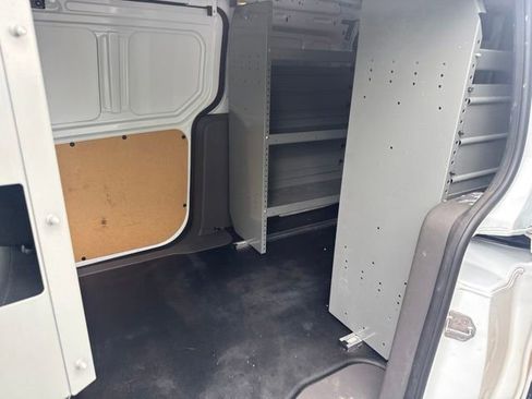 Used 2022 Ford Transit Connect XLT FWD image 11