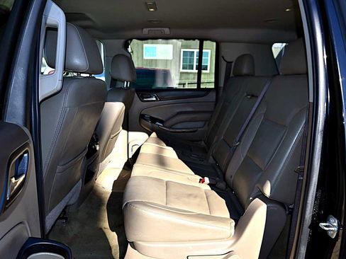 Used 2018 GMC Yukon XL SLT image 15