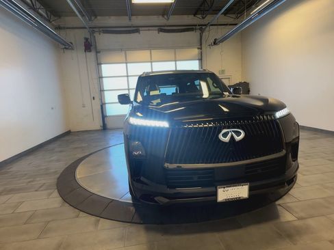 New 2026 INFINITI QX80 Autograph image 3