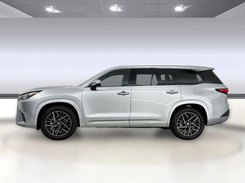 New 2026 Lexus TX 350 AWD image 2
