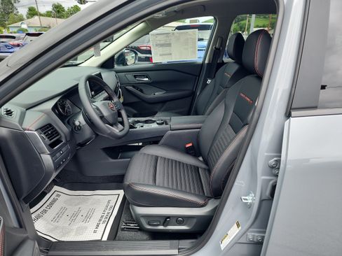 New 2026 Nissan Rogue SV AWD/4WD image 11